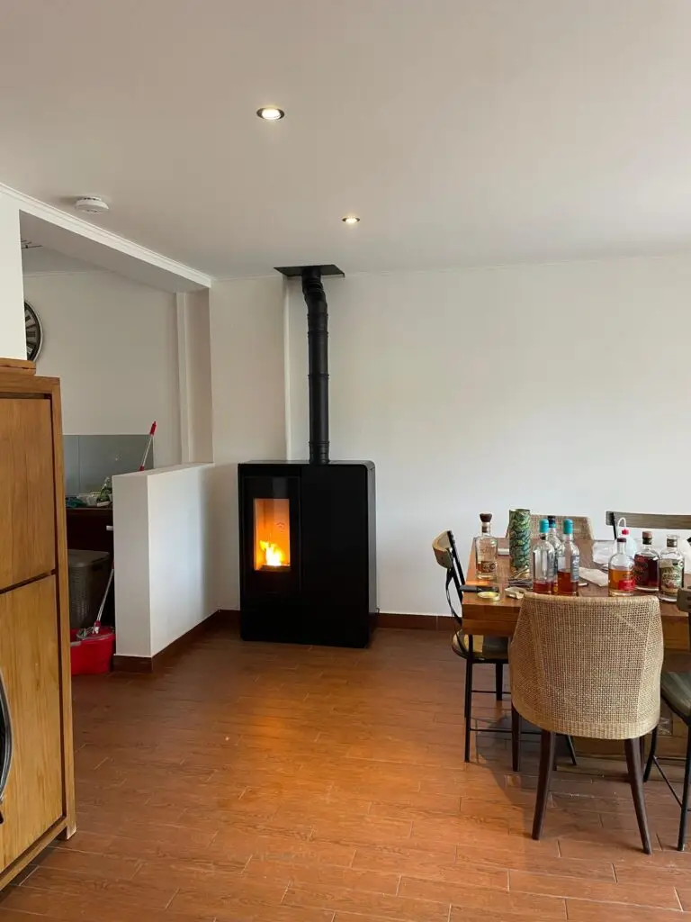 PHoto-Chantier-ECI-LIVE-POELE-GRANULE-BOIS-CHAUDIERE-28